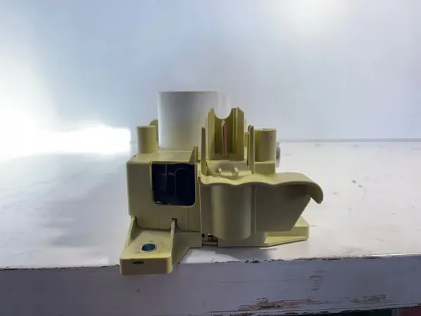 Ford Mach-E pyrotekninen puristin OEM 21344095211 image 8