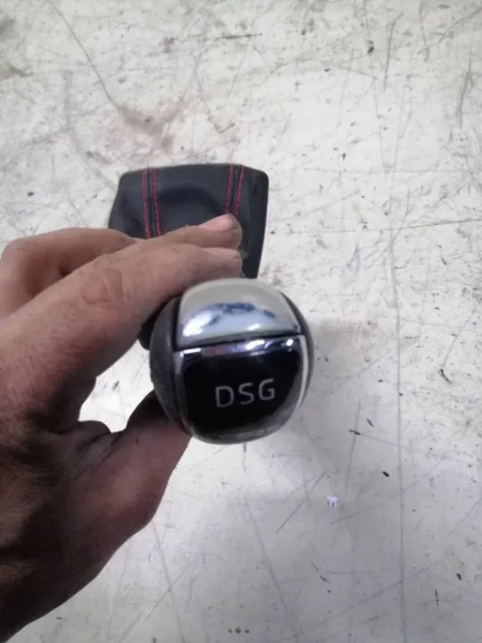 Manchon de levier DSG OEM XRA4276 pour Skoda Octavia Mk3 image 3