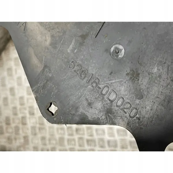 Toyota Yaris II 09-11 puskurisuojus OEM 526180D020 image 6