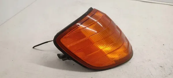 Pisca direito Mercedes W140 OEM 1408260243 image 3