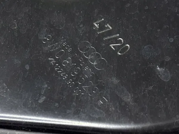 Audi A5 Sportback II FL väliseinäpeite OEM 8W0819523F image 5