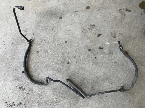 Flexibles direction assistée VW Golf IV Bora 1.4 16V OEM 1J0422893GK image 2