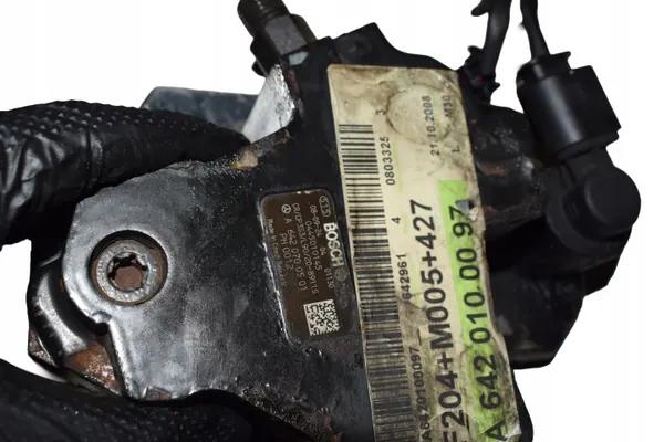 Mercedes W204 3.0 320 CDI ruiskutuspumppu OEM A6420700501 image 4