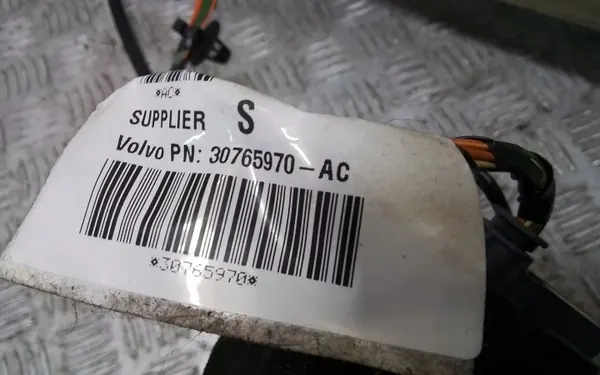 Volvo C30 Katto OEM 30721608 - Käytetty kunto image 8