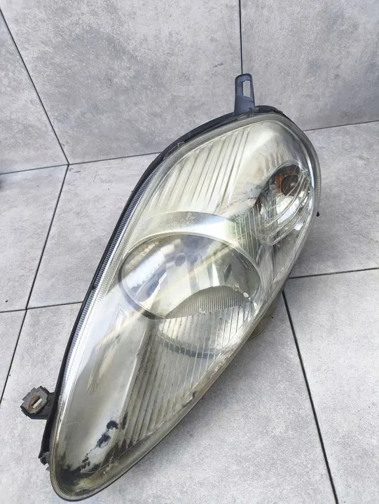 Lanterna Frontal Esquerda Fiat Grande Punto image 1