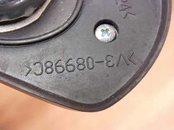 Toyota Auris II dakantenne OEM 86300-02300 image 3