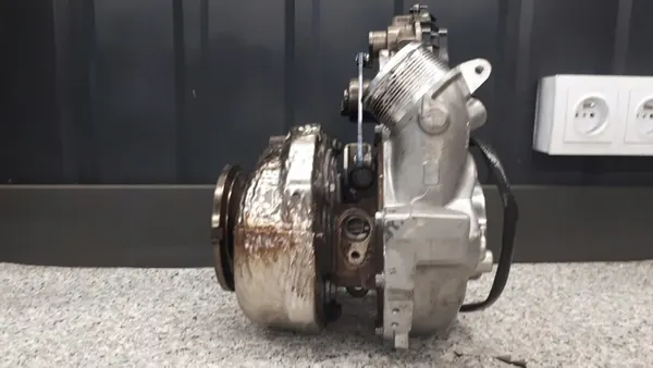 VW AUDI 3.0 TDI Turboaggregat 059145873FQ image 3