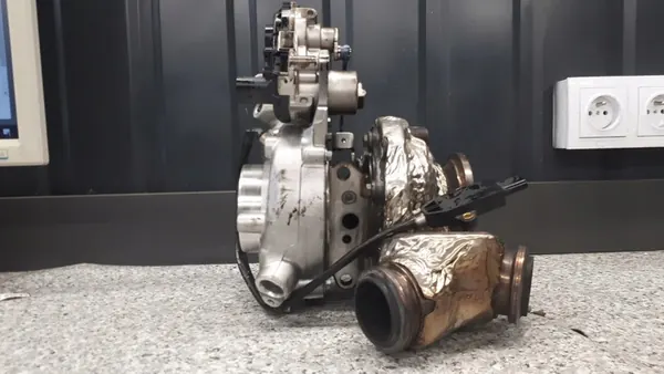 VW AUDI 3.0 TDI Turboaggregat 059145873FQ image 5