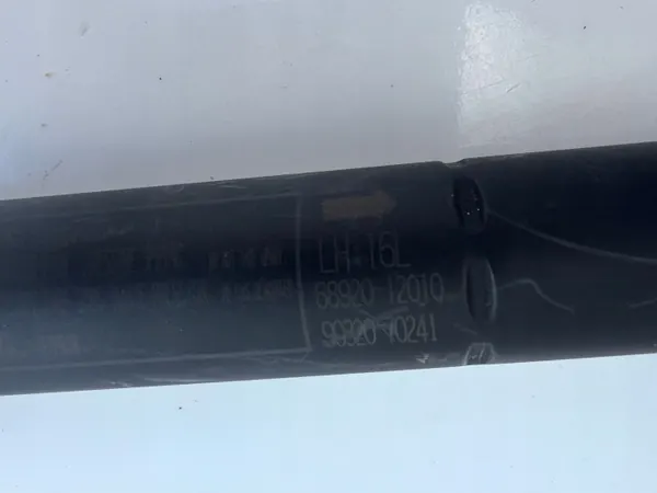 Amortecedor de porta-malas Toyota Corolla E21 OEM 68920-12010 image 3