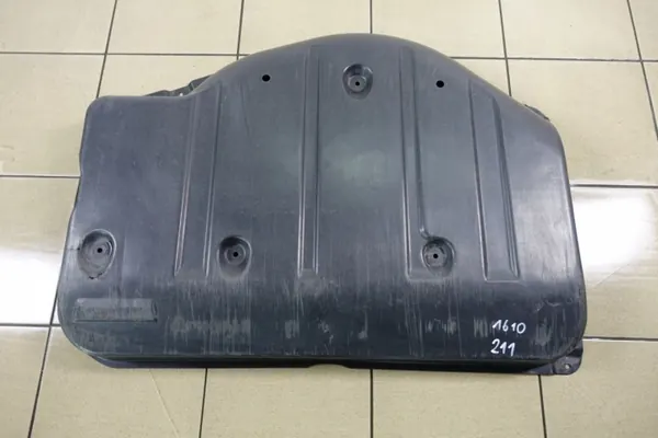 Mercedes W211 varapyörän kansi OEM 2116190838 image 2