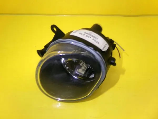 Farol dianteiro direito Audi A3 8L 8L0941700A image 2