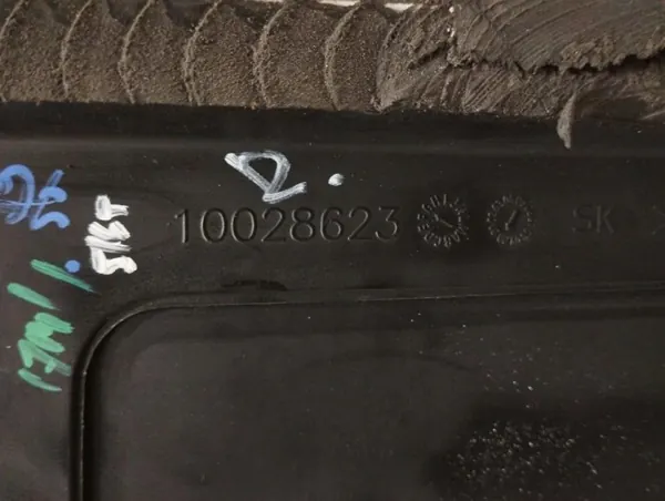 Porsche Panamera 971 Lasikatto OEM 10028623 image 9