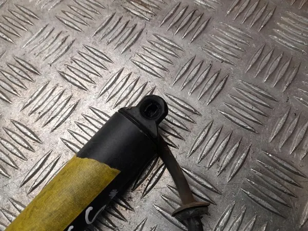 Kaasun jousi Porsche MACAN 2023 95B827851G image 3