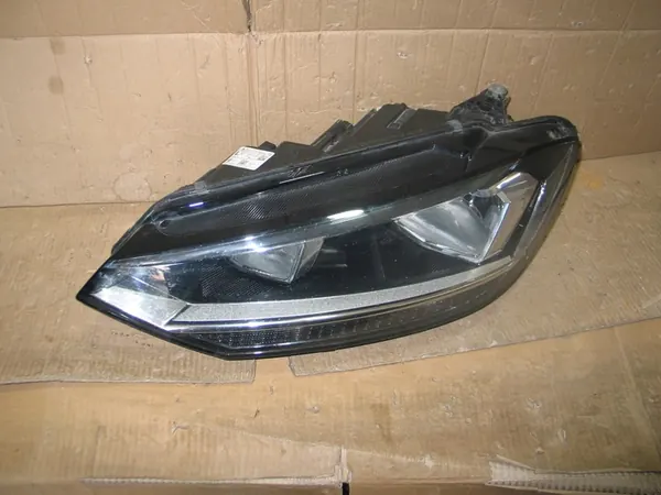 VW Touran II Farol Esquerdo 5TB941005A image 2