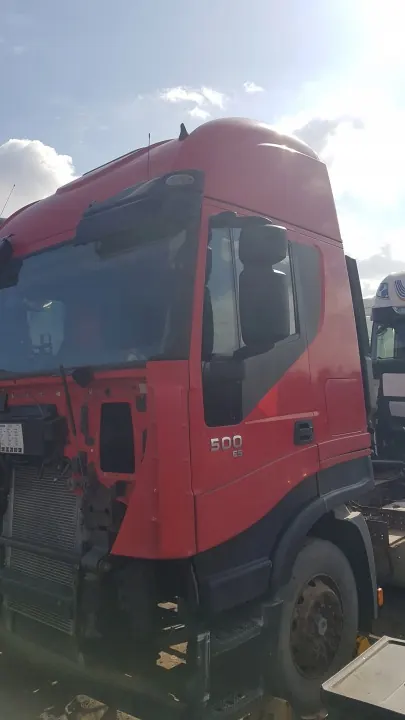 Ohjaamon runko IVECO STRALIS EURO 5 - KABINA image 2