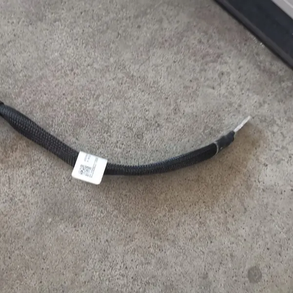 Tesla Model Y Minuspol OEM 1626061-00-C image 3