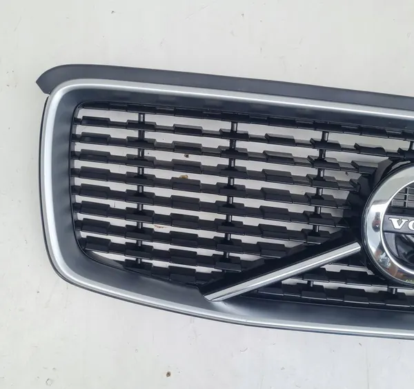 VOLVO XC90 II R-DESIGN Grill Camera 31408442 image 2