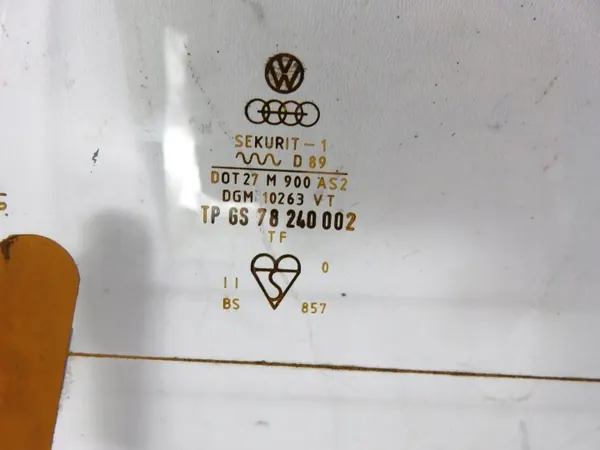 Vitre Arrière OEM SZYBA TYLNA VW TRANSPORTER T4 FURGON image 4