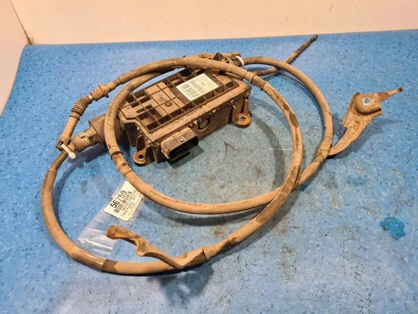 TOYOTA AVENSIS T27 LIFT 2012 Frein Électrique 46300-05031 image 4