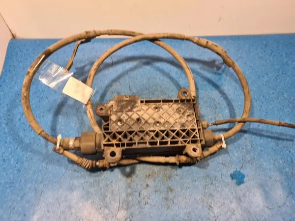 TOYOTA AVENSIS T27 LIFT 2012 Frein Électrique 46300-05031 image 5