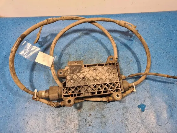 TOYOTA AVENSIS T27 LIFT 2012 Frein Électrique 46300-05031 image 6