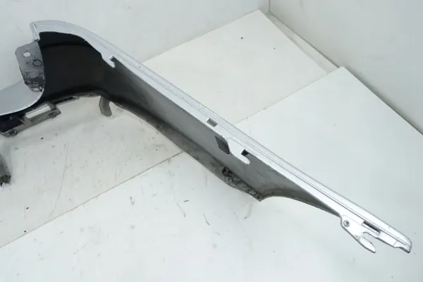 Pare-chocs arrière OEM 9651185677 pour Citroen C5 Lift image 10