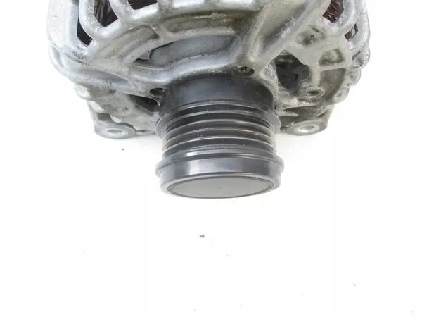 DACIA SANDERO III 1.0 SCE generaattori 231009076R image 2