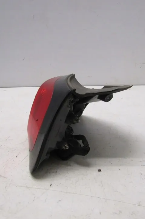 LÁMPARA TRASERA DERECHA JEEP CHEROKEE 68102908AF image 2