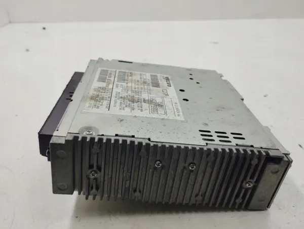 Changer CD Volvo V50 1.6L Diesel OEM 31285447 image 3