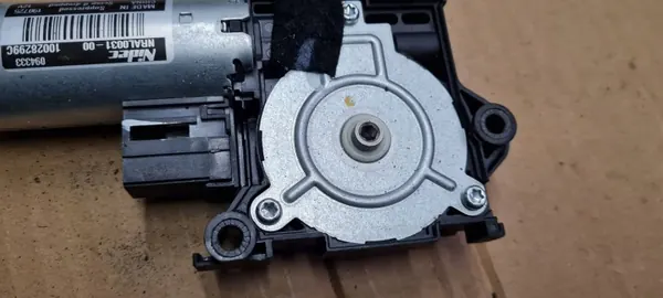 Motor de techo solar Audi A5 OEM 10028299C - Usado image 3