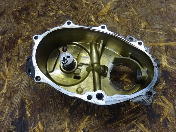 AUDI A4 B7 A6 C6 EXEO 2.0 TFSI Imupumpun Kotelo 06F103530P image 2