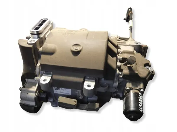 Motor eléctrico Fiat 500E usado OEM 46348460 image 3