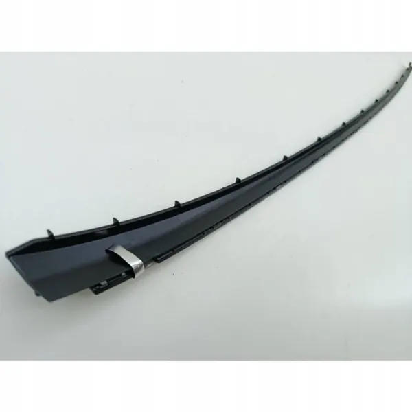 Ford Focus MK3 vasen tuulilasin tiiviste OEM BM51-A03179 image 3