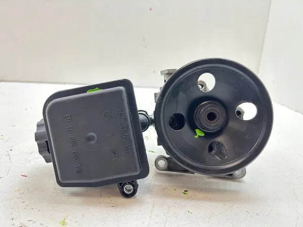 Servostyrningspump Mercedes-Benz C W203 2006 A0024669801 image 2