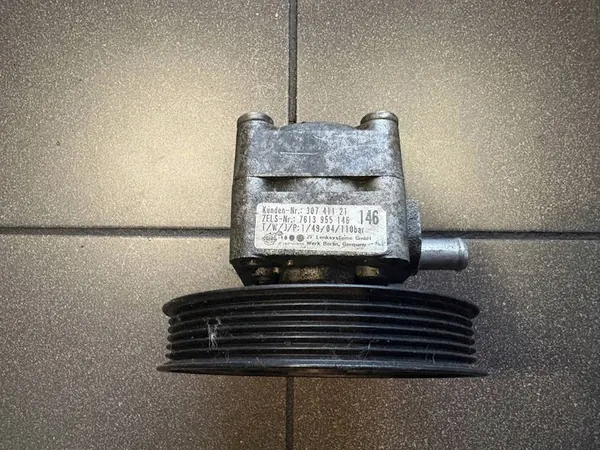 Bomba de direção assistida VOLVO V70 30741121 image 2