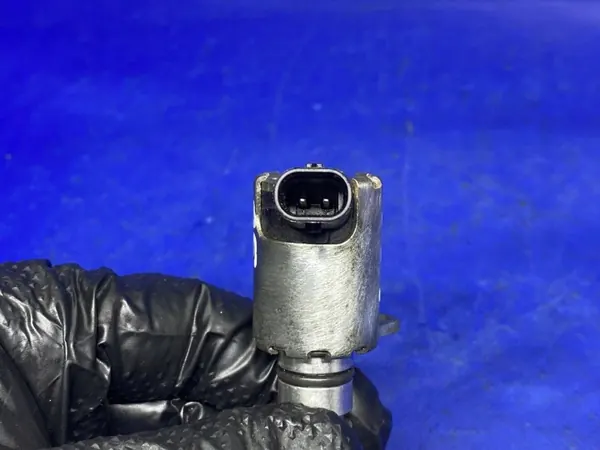 Oliedrukventielsensor OEM 06H115243L Audi A4 A5 image 5