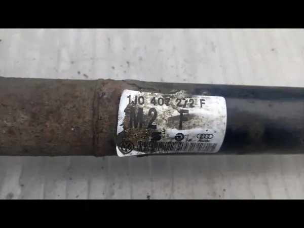 Höger halvmuff VW Golf IV 1.4B 1J0407272F image 3