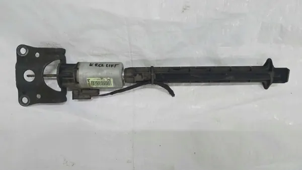 Sätesmotor OEM 966069-103 Fram Höger Peugeot RCZ image 2