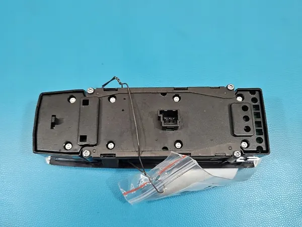 Raam- en Spiegel Schakelaar MERCEDES W176 A1669054300 image 3