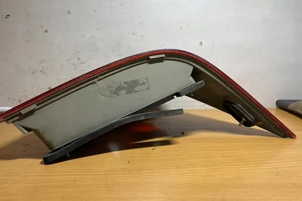 Luz trasera derecha MERCEDES-BENZ C (W203) A2038200264 image 3