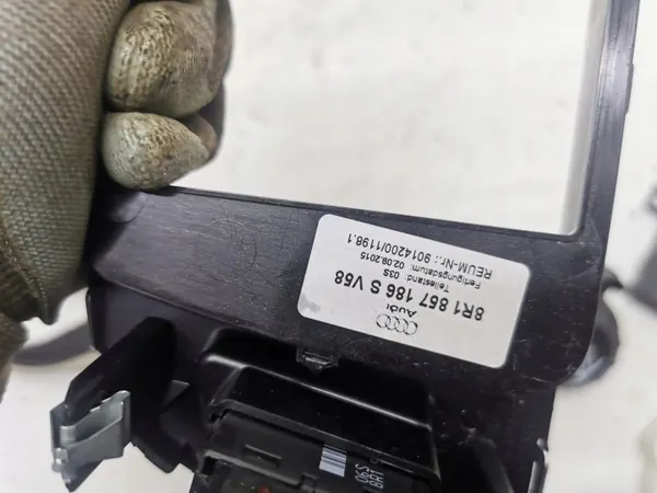 Cadre écran navigation Audi Q5 OEM 8R1857186S image 7