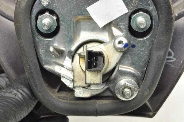Kofferraumgriff Ford Ka II OEM 421024 - Gebraucht image 7