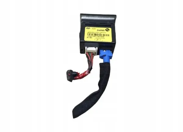 Kia Optima Sportswagon Aux/USB-liitin OEM 96120D4500 image 3