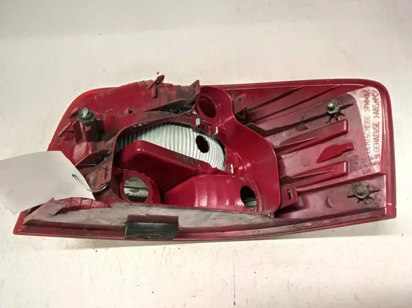 AUDI A3 8P LUZ TRASERA IZQUIERDA 3 PUERTAS EUROPA image 3