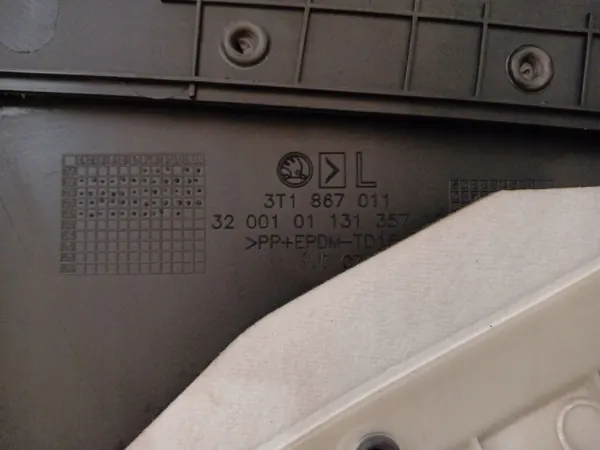 Framvänster Dörrpanel OEM 3T1867011 för Skoda Superb II image 4