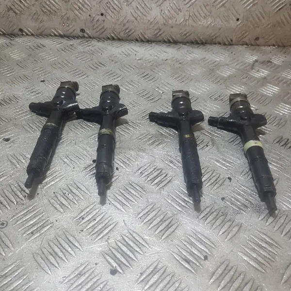 Conjunto de Injetores Toyota Avensis 2 Denso 23670-0G010 image 2