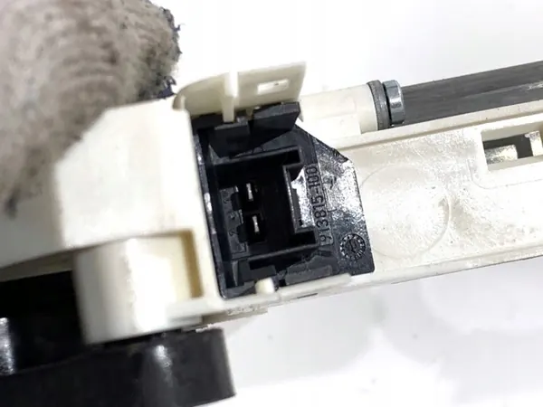 OEM 8K0959802B Rechter Voorruitregelaar Audi A6 image 4