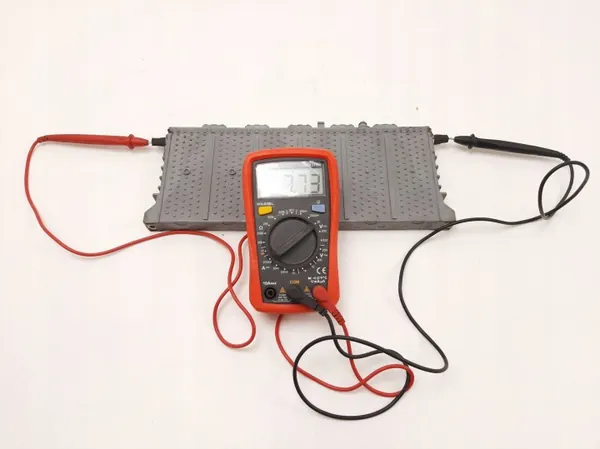 Toyota Prius batterijcel OEM 02YBDB02046E - Gebruikt image 8