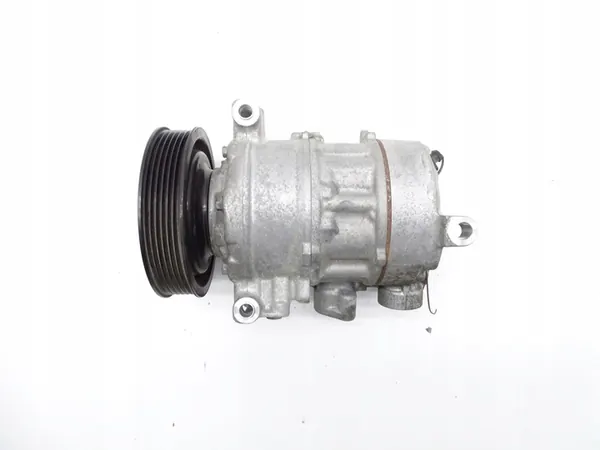 Compressore AC Audi A4 B9 2.0 TFSI image 3