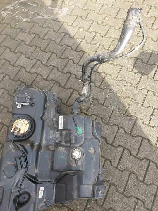 Bomba de combustible Renault Megane IV OEM 8201530486 image 3